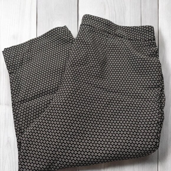 NWOT Time And Tru Womens XXL Black & White Pull-On Capris Cropped Pants STretch - Picture 2 of 9